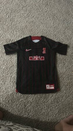 Liverpool jersey large