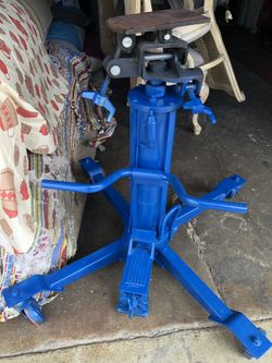 Air over hydraulic transmission jack