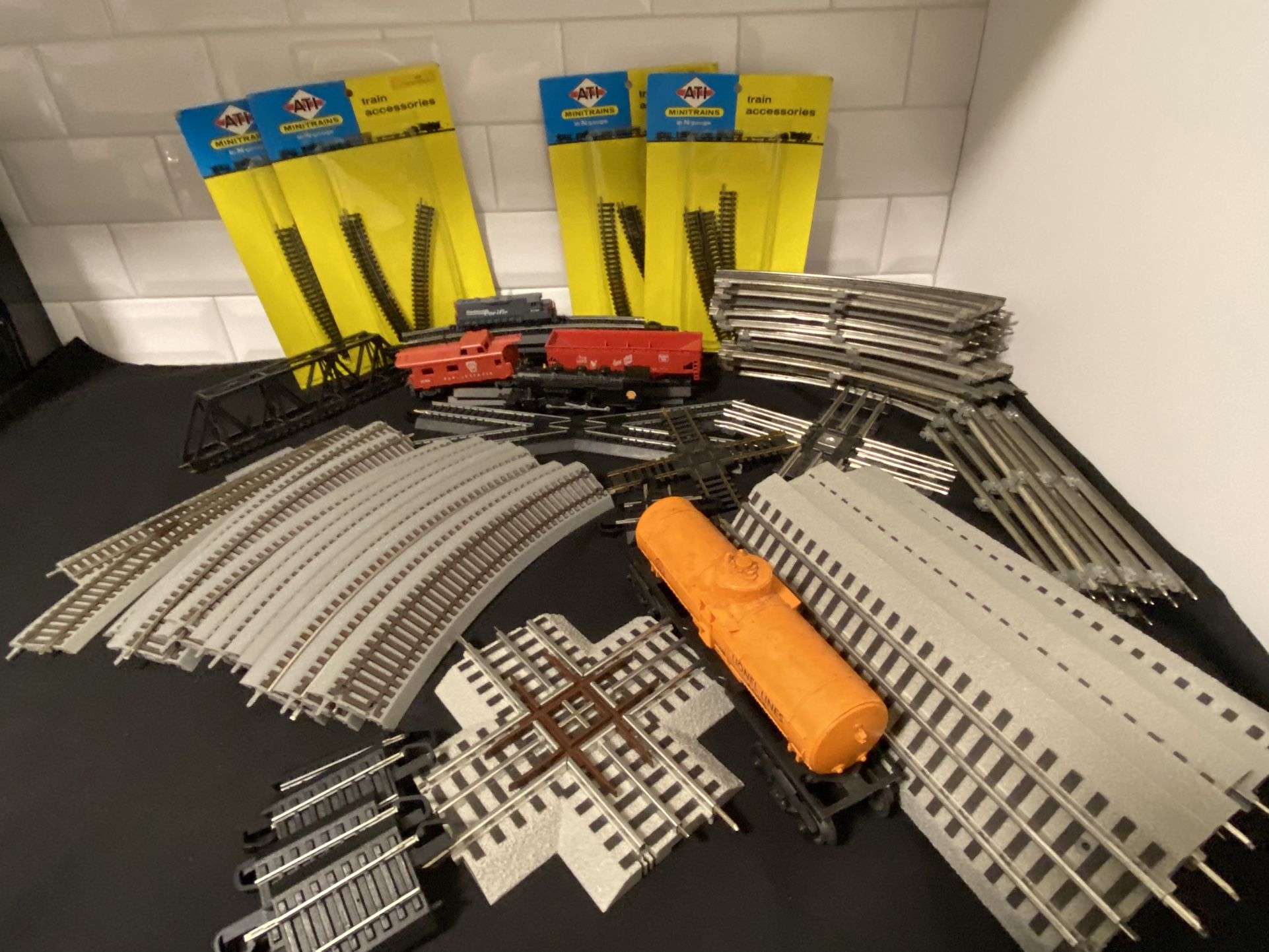 Miscellaneous Train Track And Trains