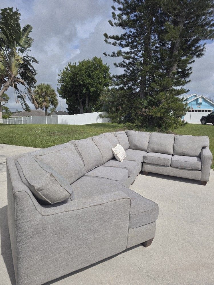 Large Grey Kevin Charles Sectional - FREE DELIVERY