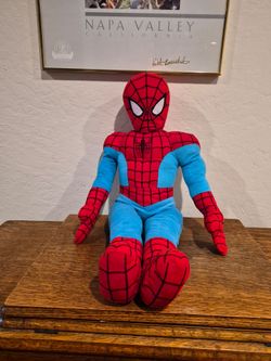 Marvel Ultimate Spider-Man Jumbo Stuffed Plush Toy 24"