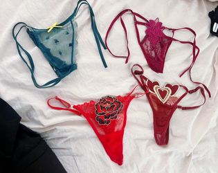 lot of 4 womens panties thongs