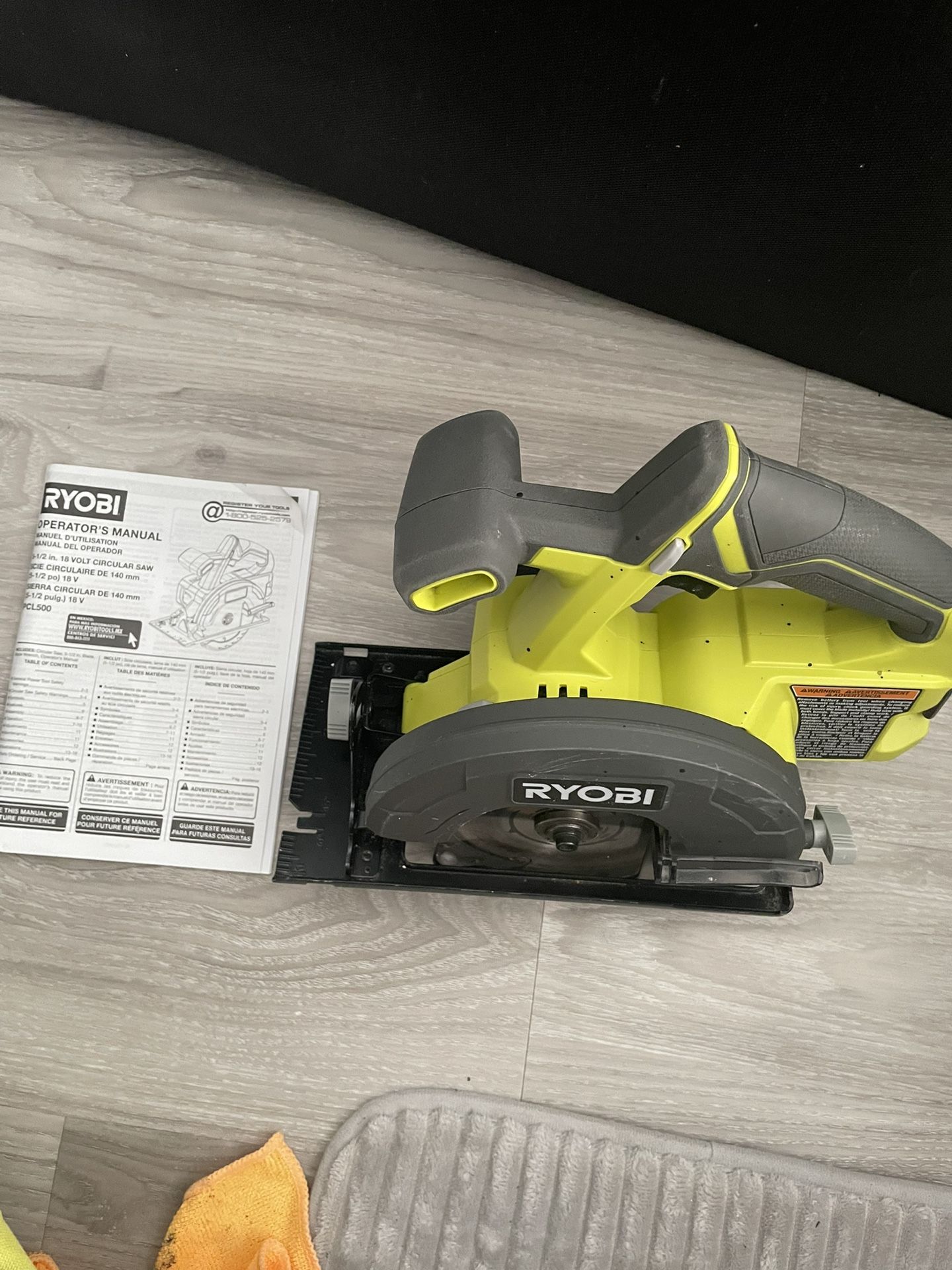 RYOBI ELECTRIC SAW ( Cordless)