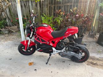 Motor bike (not running)