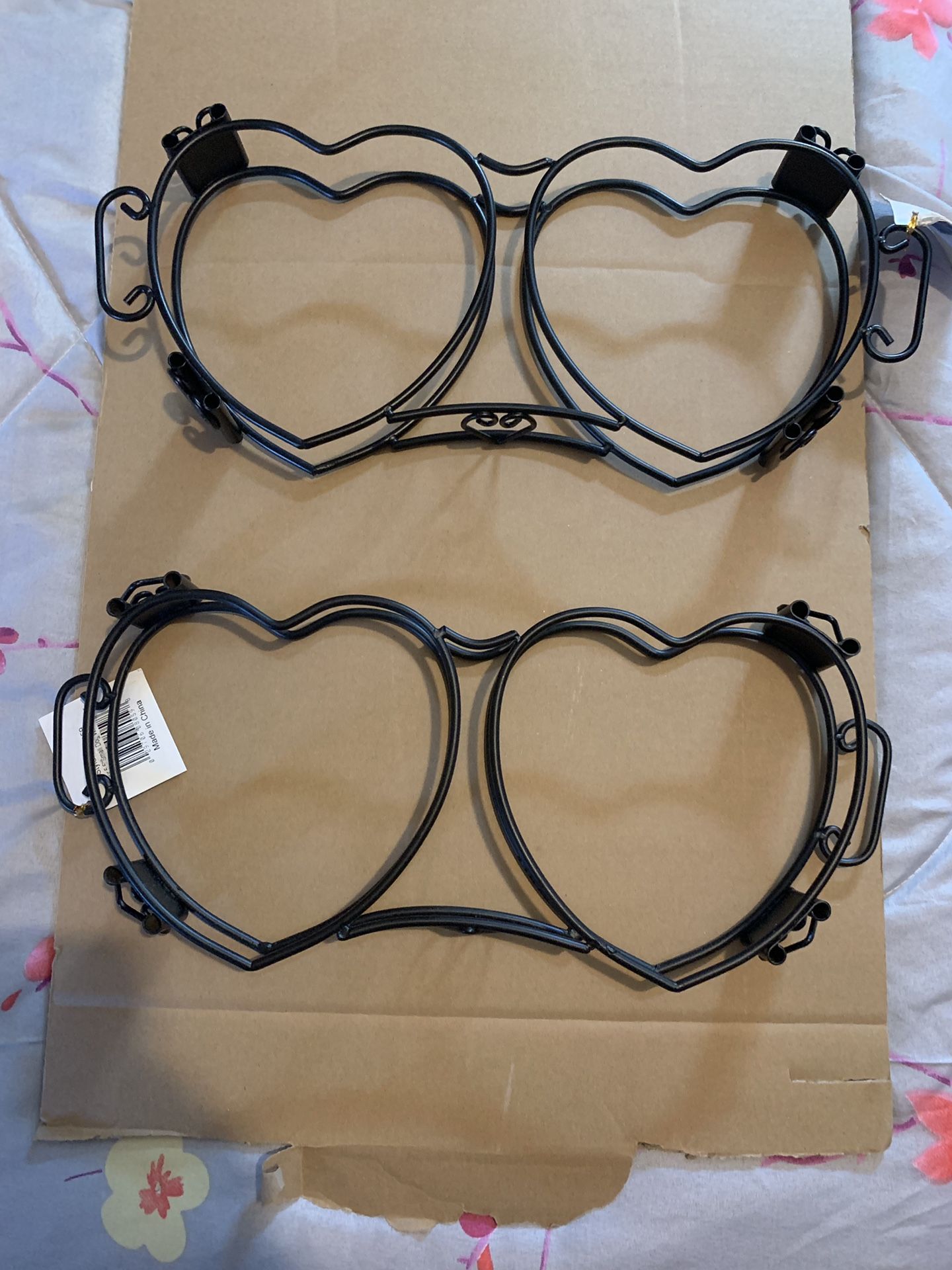 Castlemere wire dog feeder