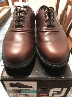 FootJoy freatherlite golf shoes size 11 1/2