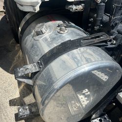 Freightliner Cascadia Fuel Tank