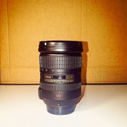 Nikon 18-200mm Camera Lens