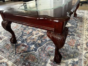 Antique Coffee Table, 8x10 Rug Included
