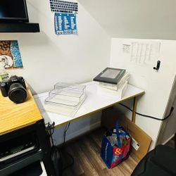 Computer Desk, 32 Inch Office Desk with Metal Frame, Modern Simple Style for Small Space White/Gold