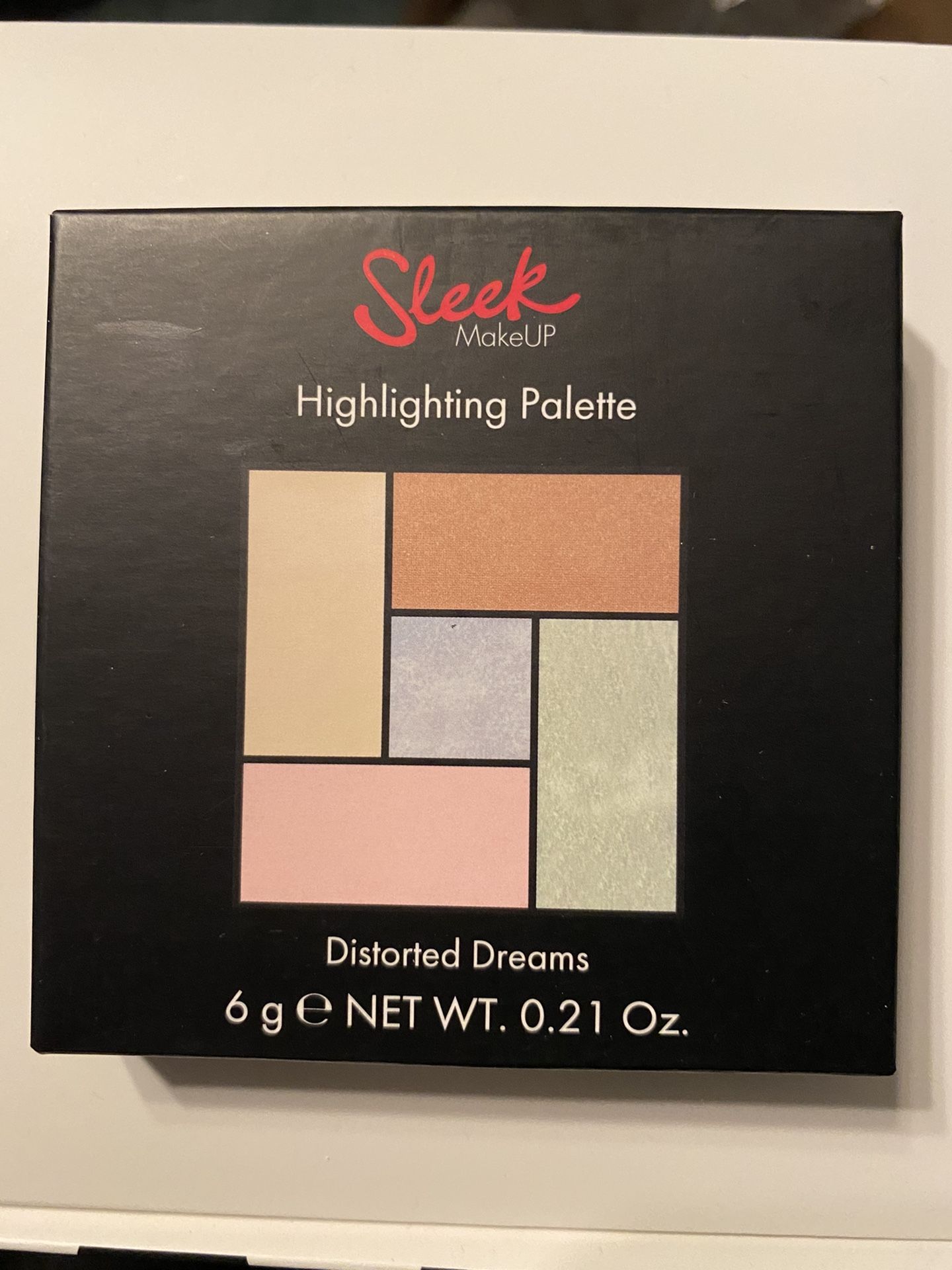 Sleek MakeUP Highlighting Palette Distorted Dreams 0.21oz / 6g Full Sz NIB