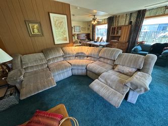 Crescent Shape 3-Piece Sectional Reclining Couch