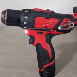 Milwaukee M12 3/8 Driver
