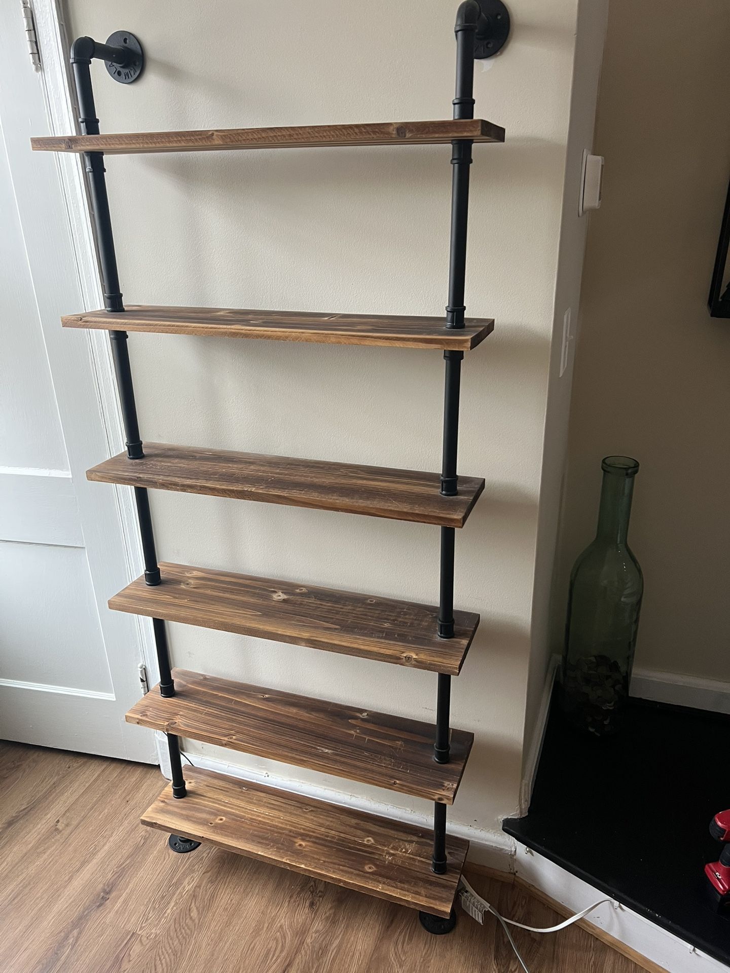 Standing Bookshelf 