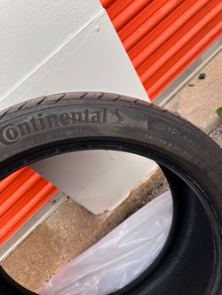 2 used Tires 245/40R19
