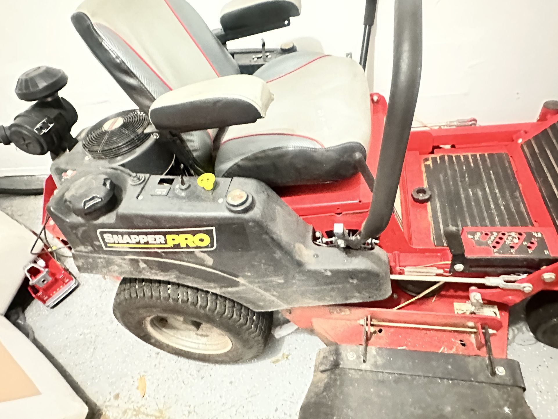 Tractor Snapper Pro Comercial 34”