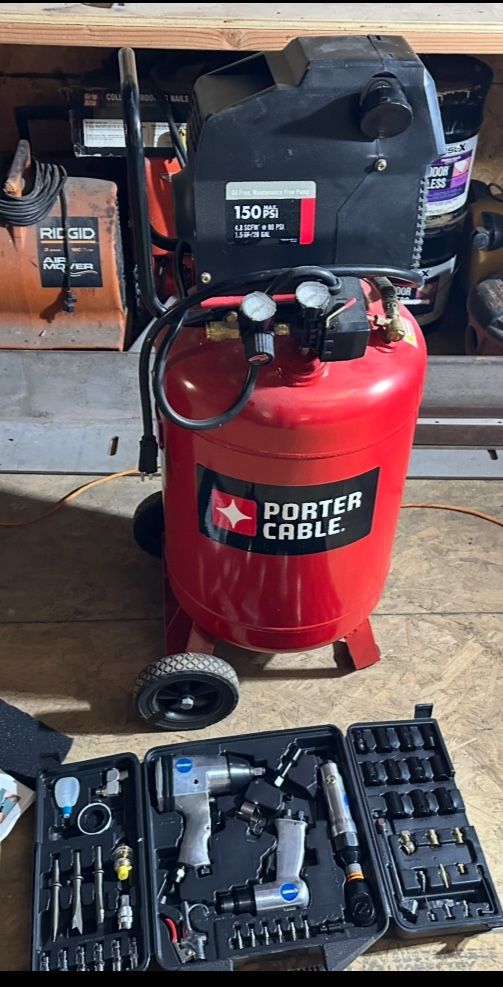 PORTER CABLE 20 GAL. AIR COMPRESSOR 
