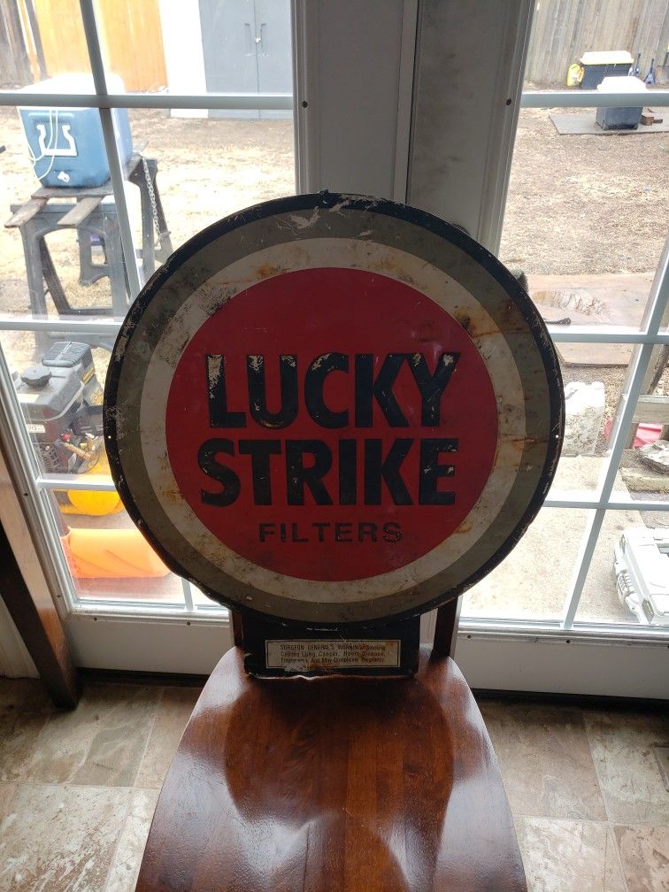 Lucky Strike Window Sign 