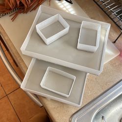 5 Storage Containers