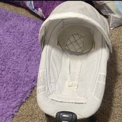 BABY NAPPER WITH CANOPE