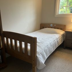 Twin Beds / Bunkbed 