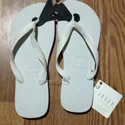 Havaianas Unisex Comfortable Slim Flip Flop, Size uS 7/8 , 39-40 White Color 