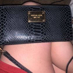 Black Michael Kors Wallet