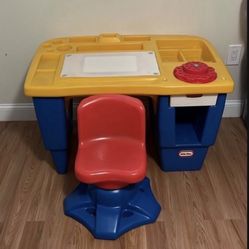 Toddlers Desk 