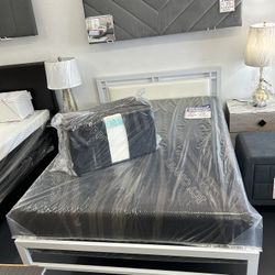 Cama Blanca De Metal Tamaño Full  ( Colchon Se Vende Por Separado