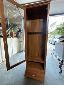 Vintage gun cabinet- etching with ducks on glass