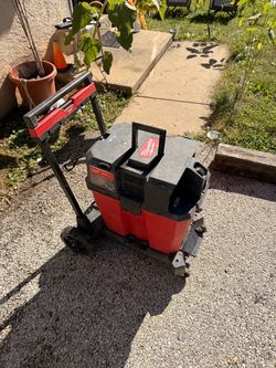 Milwaukee M18 Fuel Wet/Dry Vacuum