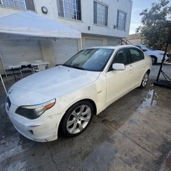 2004 BMW 525i