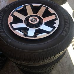 4 Yantas Con Rin Para Tacoma De 6 Virlos 90 X Ciento Devida $450 Portodo