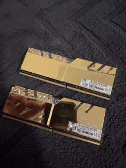 Trident z Royal