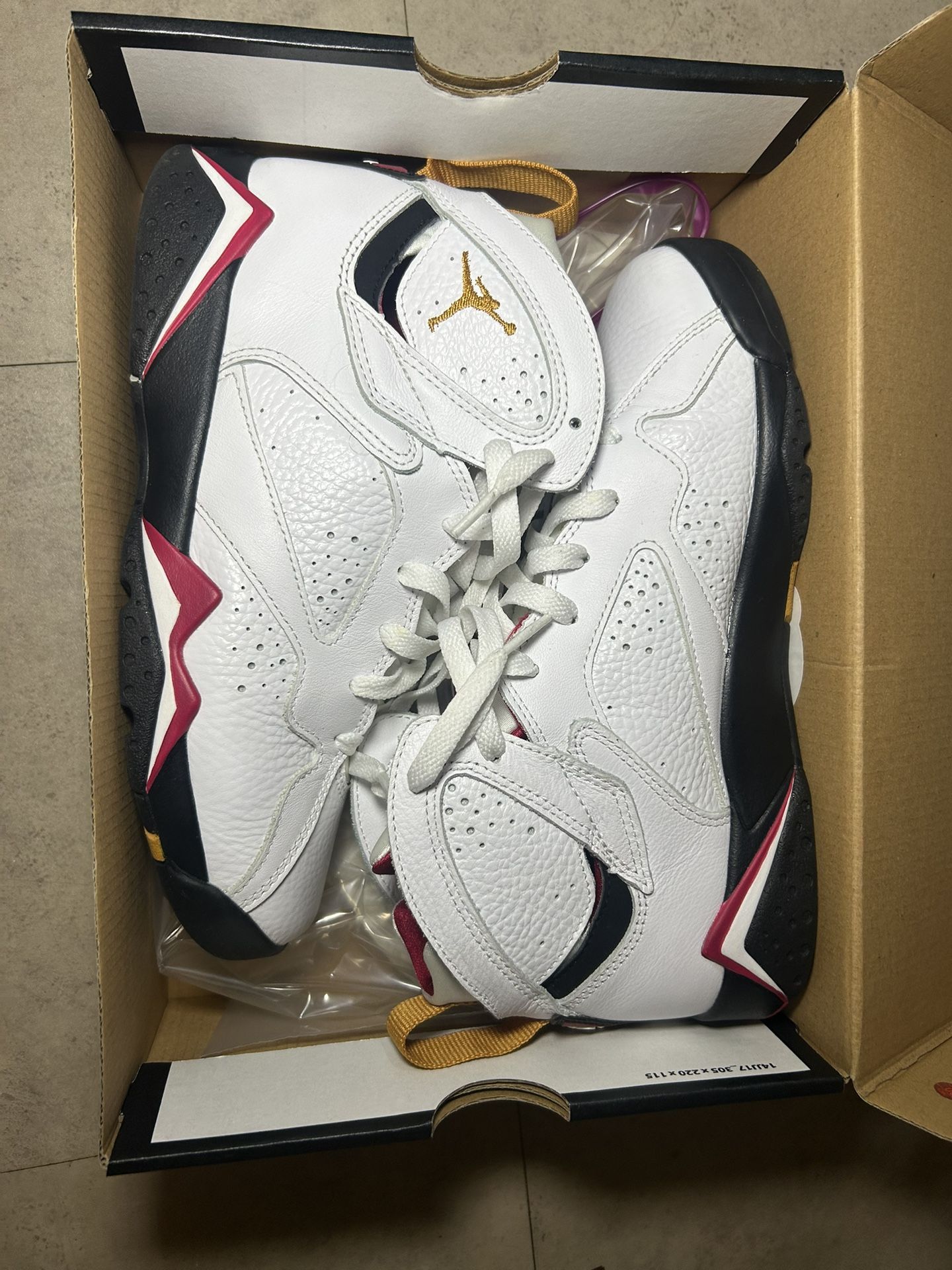 Cardinal Jordan 7s Sz 7 9/10 Condo