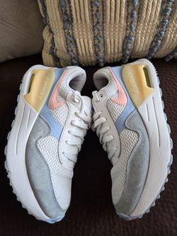 Nike Air max Women's Size 9 Shoes