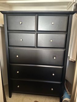 Black 7-Drawer Wooden Dresser