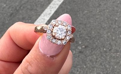 Robbins Brothers Diamond Engagement Ring , Rose Gold