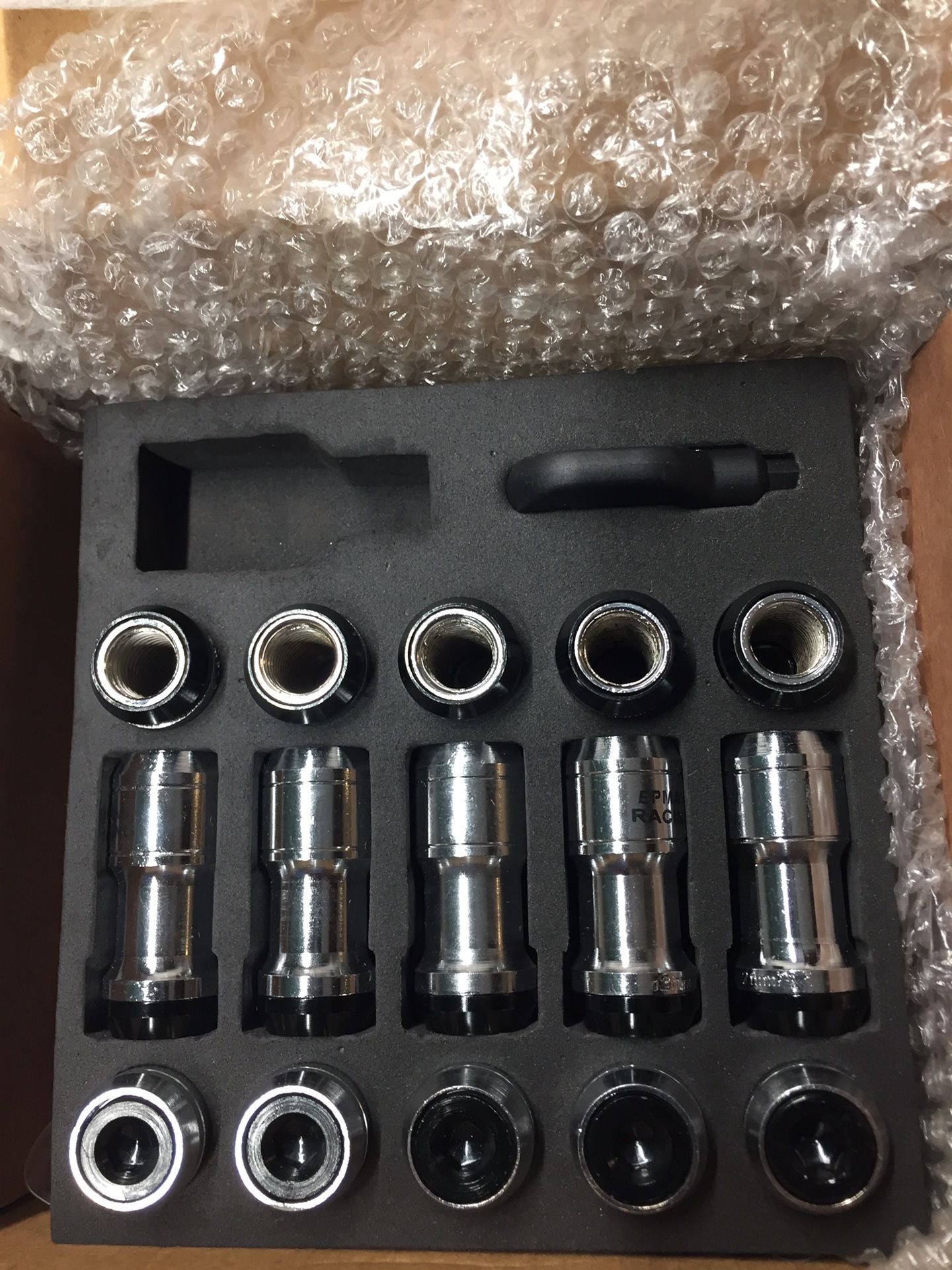 New set of racing lug nuts for imports