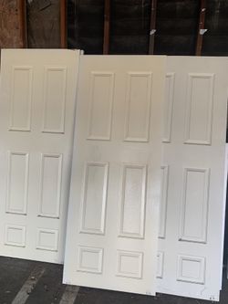 Vendo 4 puertas medida es de 30 de ancho y 78 de largo