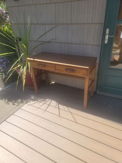 Free Desk