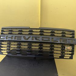 2019-2021 CHEVY SILVERADO 1500 GRILLE OEM 
