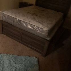 Queen Size Bedroom Set Minus Mattress And Boxspring