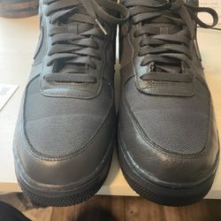 Black Nike Gore-Tex Size 13 