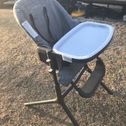 Like New Very Nice Baby High Chair Only $40 Firm