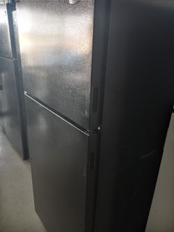 Black Amana fridge!! Just like new!!