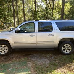 2014 GMC Yukon XL Silver