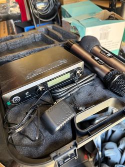 Tonor UHF Wireless Microphone System with Case