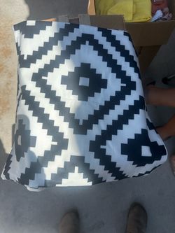 Decorative pillows cases