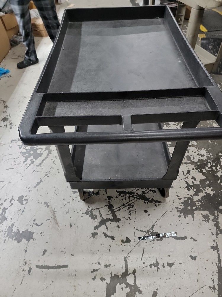 Rolling utility cart